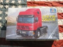 images/productimages/small/STEYR-Truck Green Class Italeri 1;24 doos.jpg